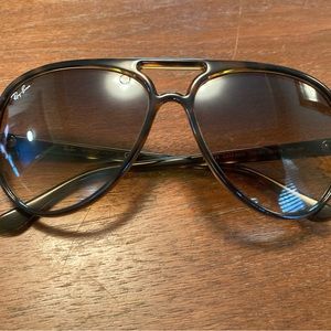 Ray-Ban Aviator Sunglasses!!! NWOT